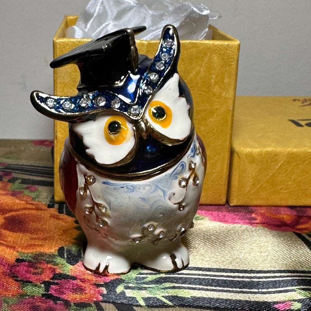 New Owl Chotski.